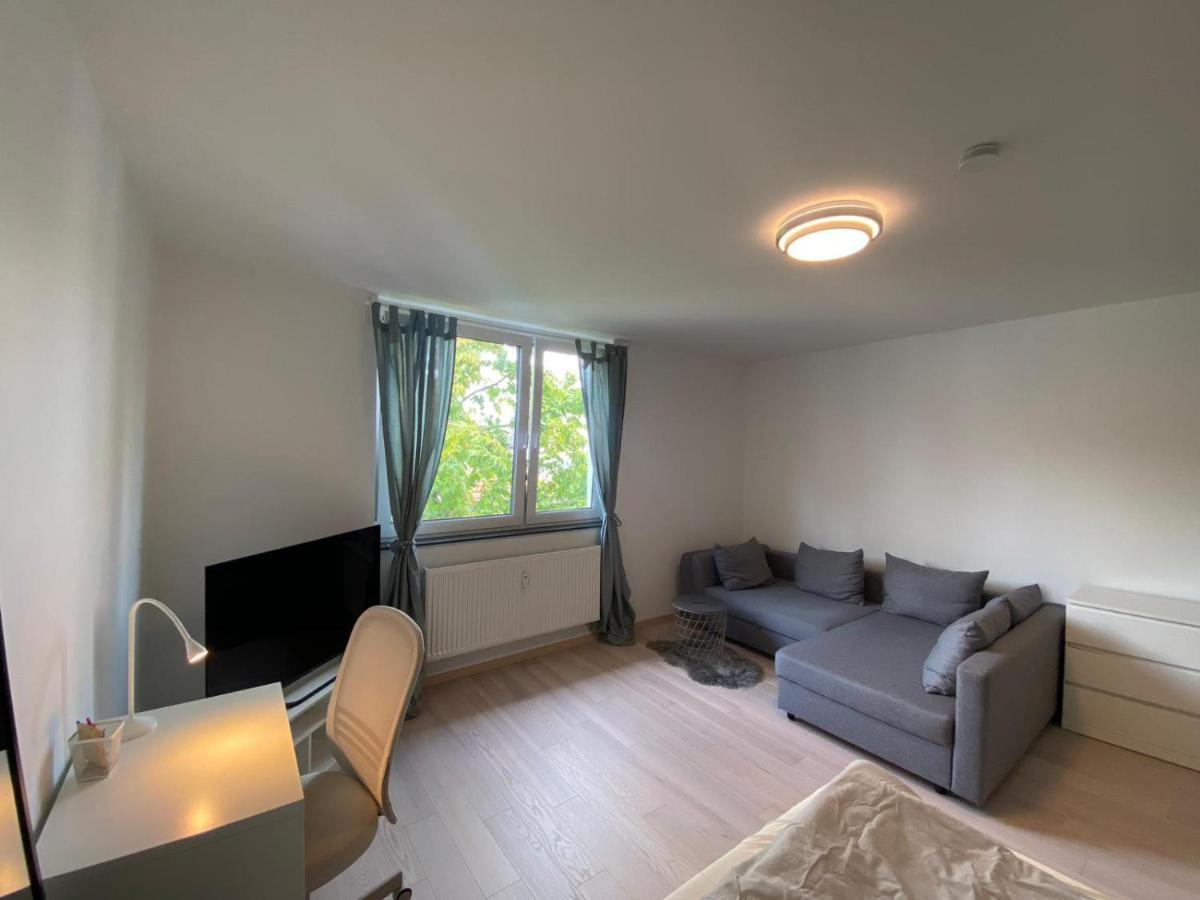 Apartment With Balcony Cologne Exterior photo